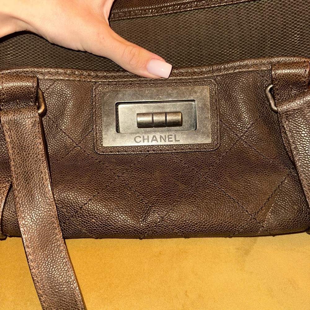 Vintage Y2K CHANEL Brown Quilted Leather Shoulder Bag - Picture 3 of 7